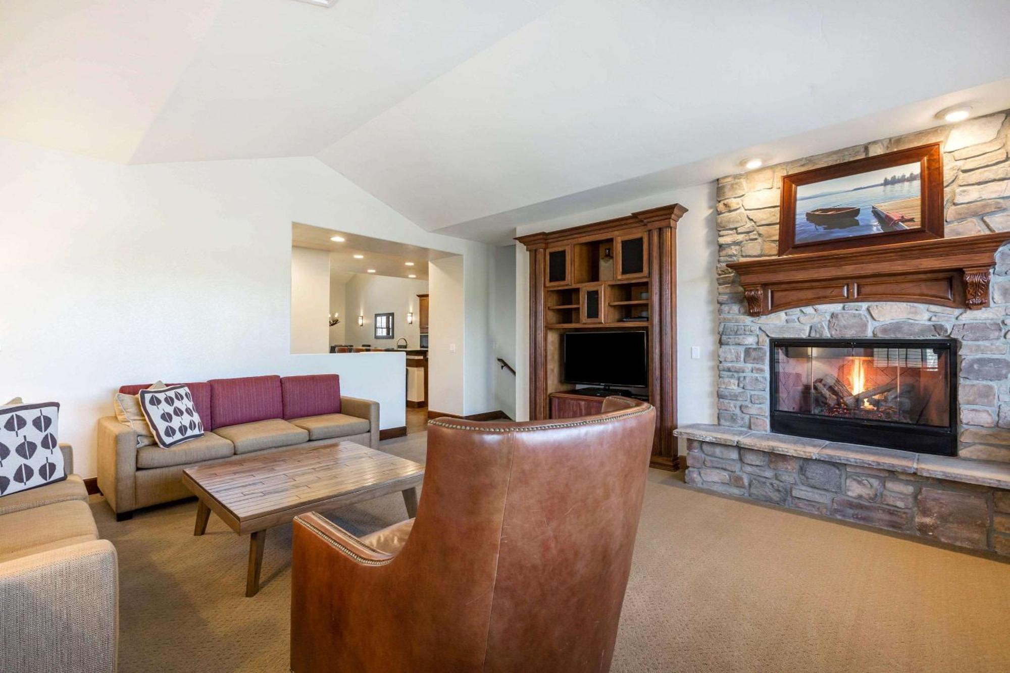 Bluegreen Vacations Big Bear Village, Ascend Collection Hotel